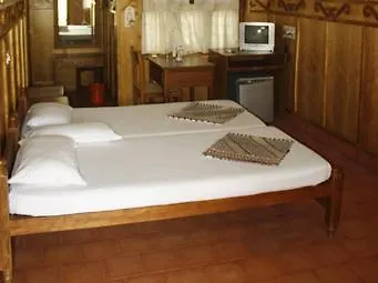 Hotel Vembanad Lake Villas Vaikom